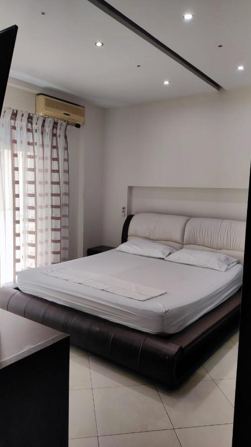 Lolu Apartment Plus Privat Parking Vlorë Εξωτερικό φωτογραφία
