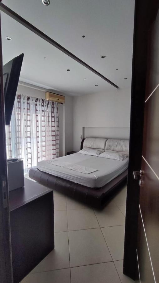 Lolu Apartment Plus Privat Parking Vlorë Εξωτερικό φωτογραφία