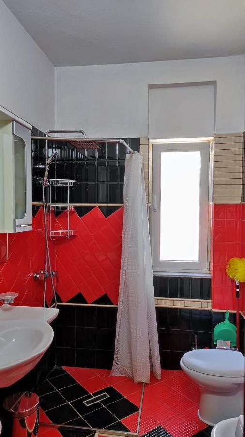 Lolu Apartment Plus Privat Parking Vlorë Εξωτερικό φωτογραφία
