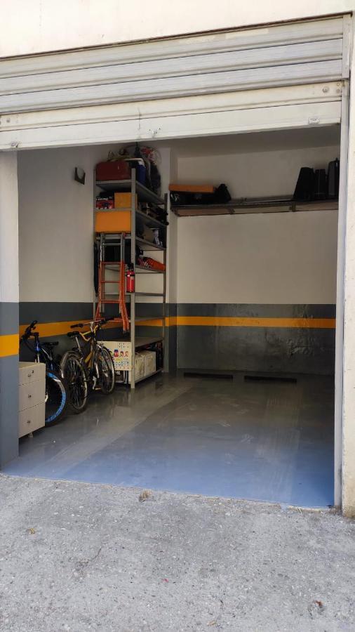 Lolu Apartment Plus Privat Parking Vlorë Εξωτερικό φωτογραφία